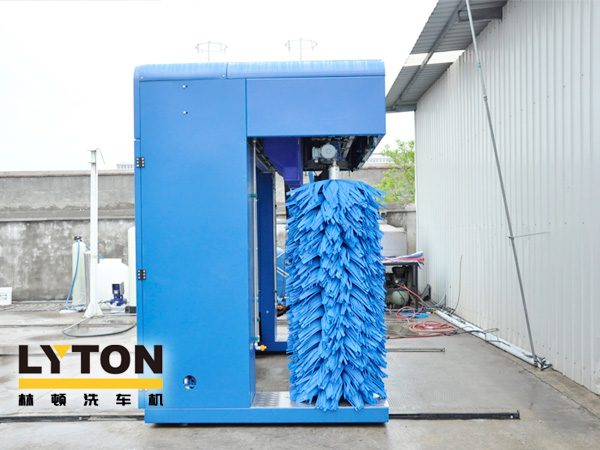 w66给利老牌新款GD-20A-5龙门往复式电脑洗车机整体热浸锌烤漆整机框架永不生锈,外形美观大方。配泡棉软刷、塑玻丝轮刷、低噪音固定式强力顶风机系统,设备经久耐用。